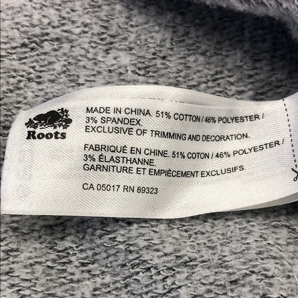 🦫Roots Women’s Cowl Neck Sweater – Heather Gray/Salt & Pepper – Size Medium - Picture 10 of 10